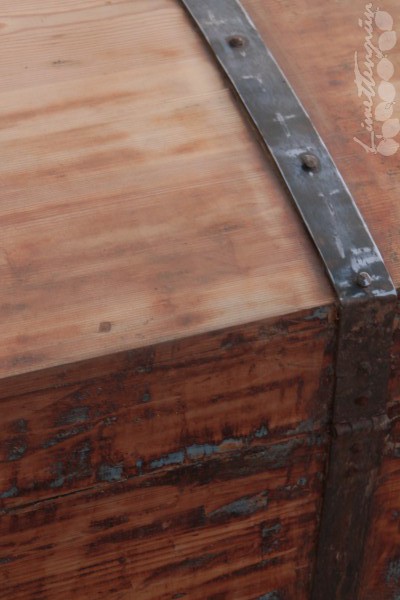 Holztruhe restaurieren